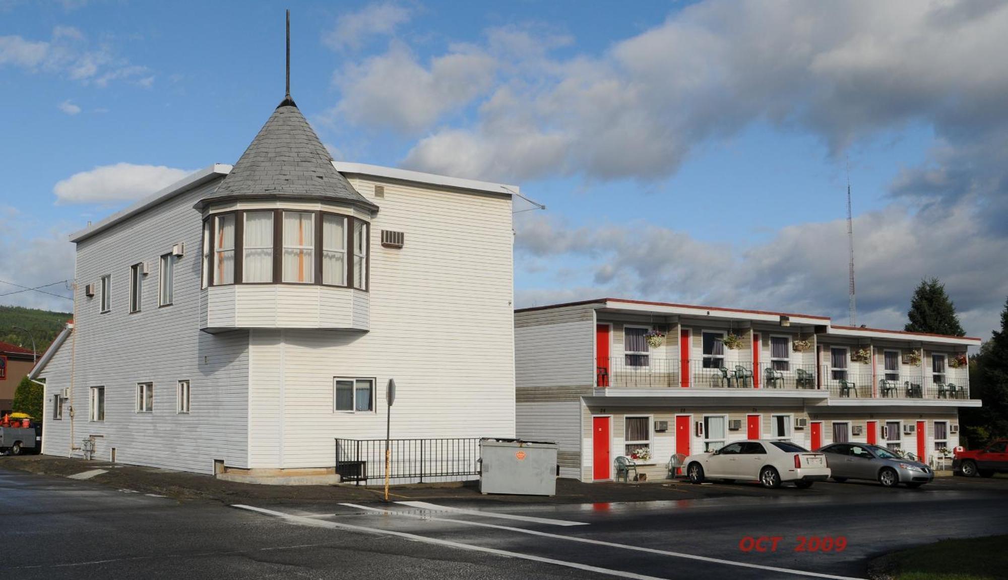 Almo Court Motel 크랜브룩 외부 사진