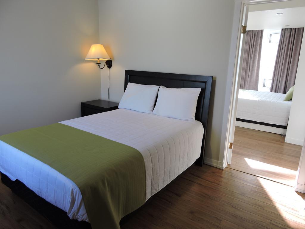 Almo Court Motel 크랜브룩 외부 사진