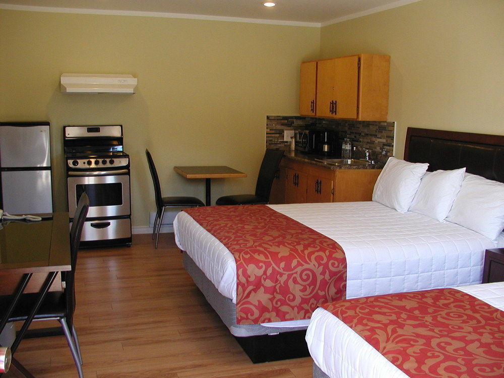 Almo Court Motel 크랜브룩 외부 사진