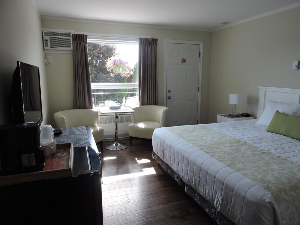 Almo Court Motel 크랜브룩 외부 사진