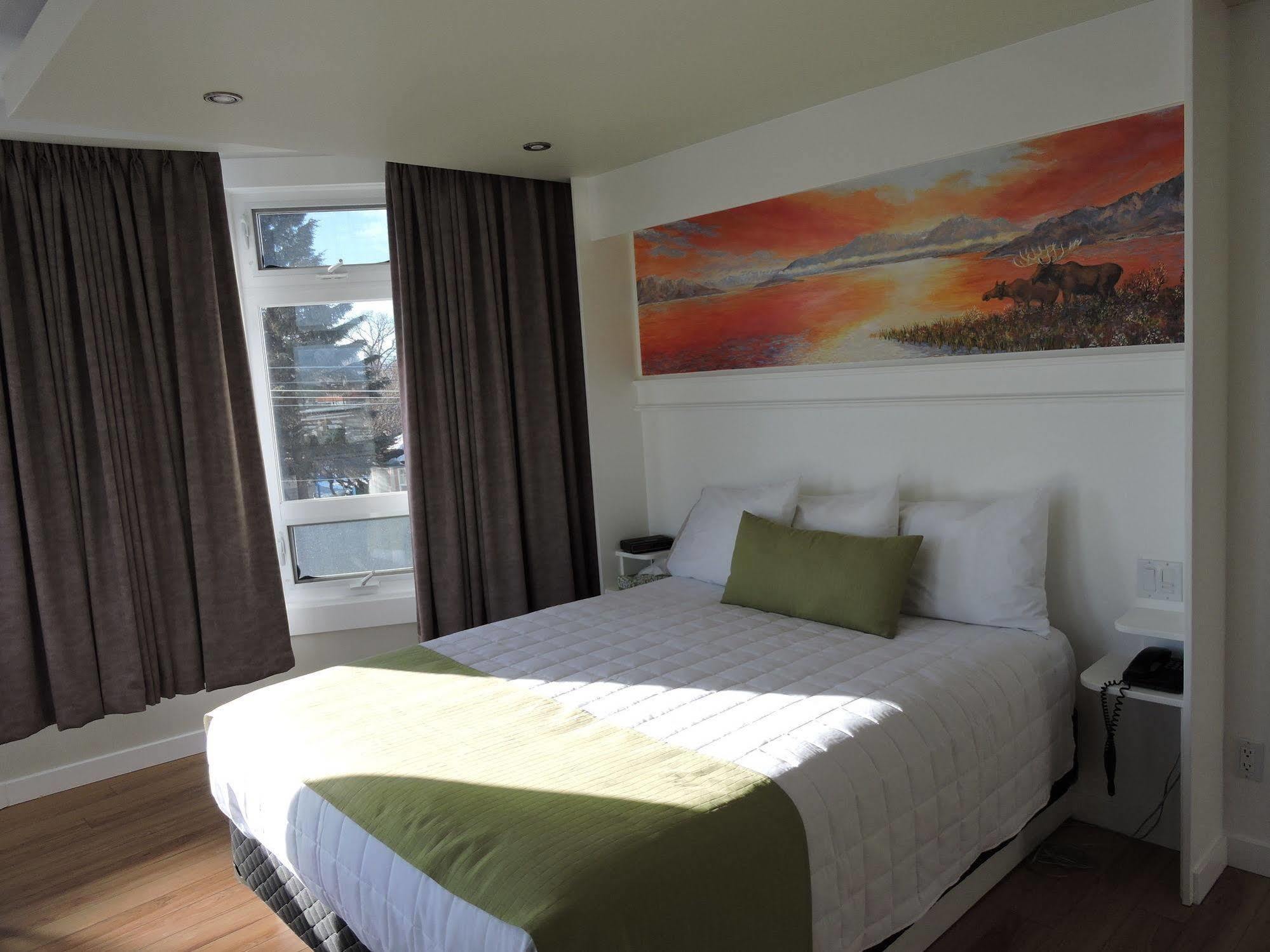Almo Court Motel 크랜브룩 외부 사진