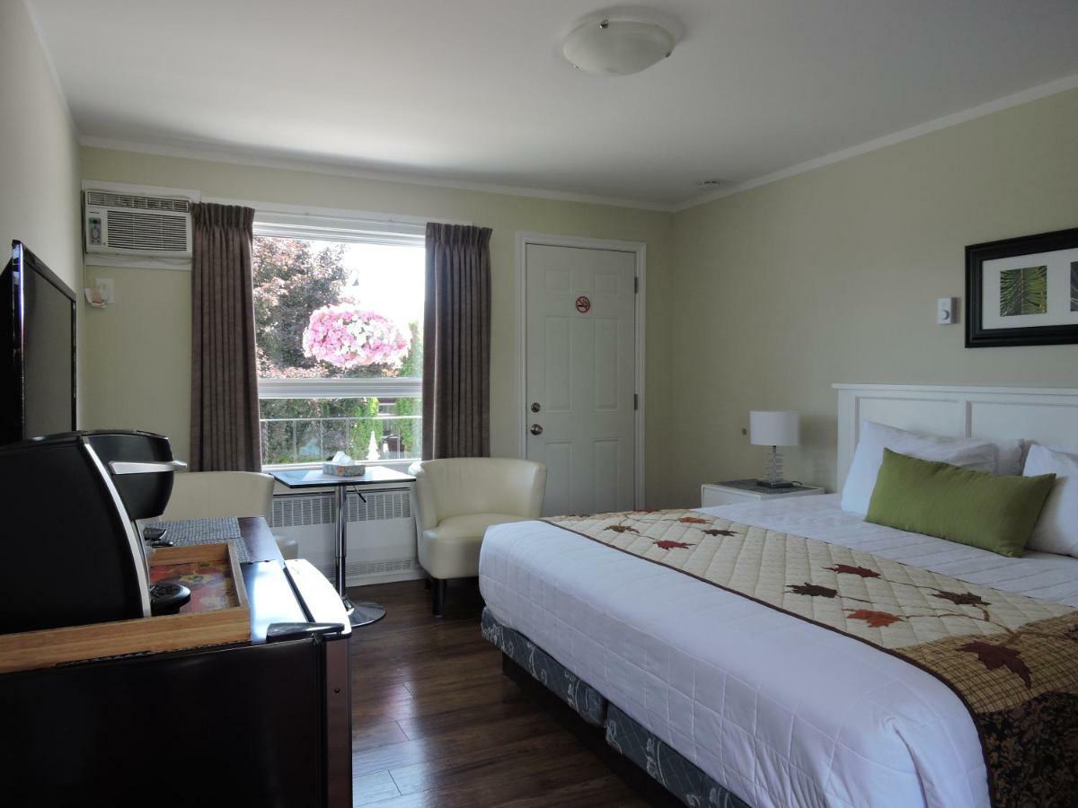 Almo Court Motel 크랜브룩 외부 사진
